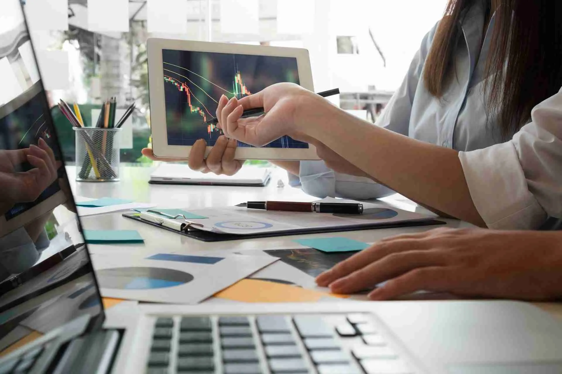 Harness the Power of Blogs and Articles with Fractional CMO Services